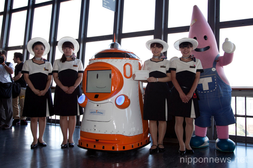 “Tawabo” the robot guide of Tokyo Tower“Tawabo” the robot guide of Tokyo Tower“Tawabo” the robot guide of Tokyo Tower“Tawabo” the robot guide of Tokyo Tower