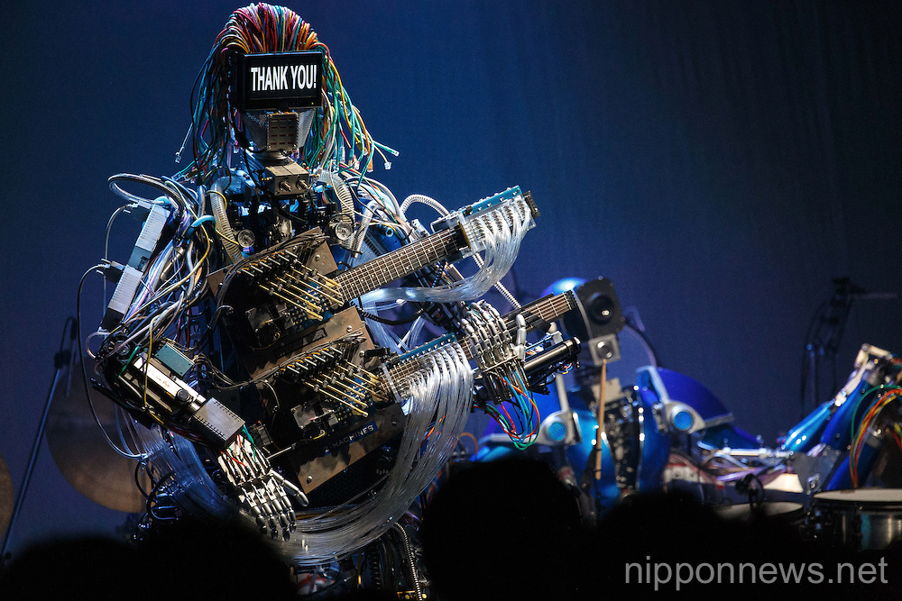 Robot Band Z-Machines Debut Live
