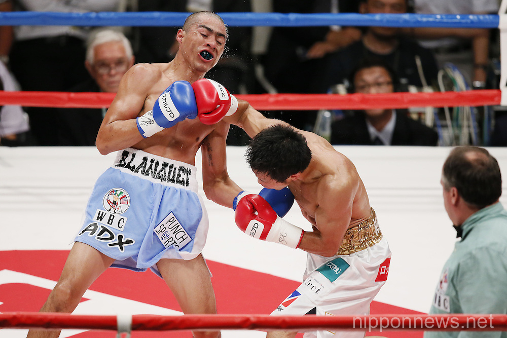 Boxing: WBC Fly Weight Title Bout - Akira Yaegashi vs Oscar Blanquet