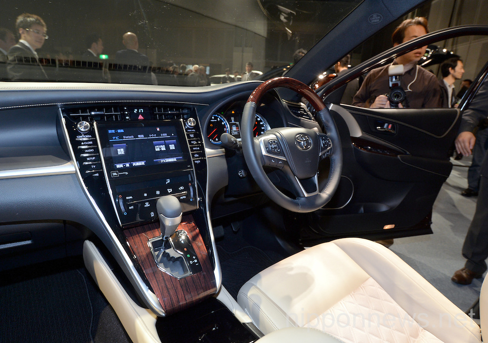 Lexus RX 2014 model presented in Tokyo