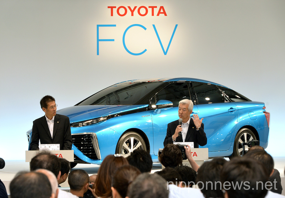 Toyota progresses on hydrogen fuel cell vehicle development