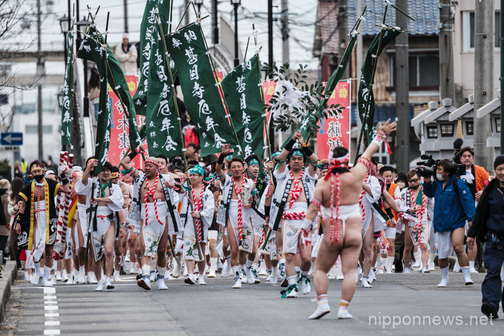 FEBRUARY 3, 2023 - Men participate in the Konomiya Hadaka Matsuri, or Naked Man Festival, in Inazawa City, Aichi Prefecture, Japan. The festival, which dates back to A.D. 767, is held annually to ward off bad luck. Thousands of men, many of whom are 25 or 42, ages considered unlucky for men in Japan, march through the streets wearing only loincloths. (Photo by Ben Weller/AFLO) (JAPAN) [UHU]