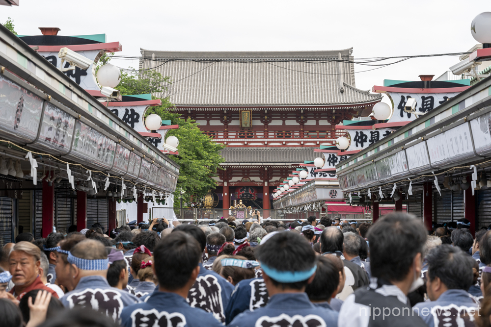 General view, Asakusa Sanja Matsuri is an annual festival which takes place every year on the third weekend of May in the Asakusa district of Tokyo, Japan. This years Sanja Matsuri is held from May 19 to 21, 2023. This festival is known as one of the Three Great Shinto Festivals in Tokyo. Other two Great Shinto Festivals areKandaandSannoMatsuri. Mainly, Sanja Matsuri celebrates the founding of Senso-ji Temple. During the festival, visitors can witness energetic processions, featuring colorful portable shrines called mikoshi, traditional music, and lively performances. Asakusa Sanja Matsuri is an event that showcases the rich cultural heritage of Japan. (Photo by Keiichi Miyashita/AFLO)