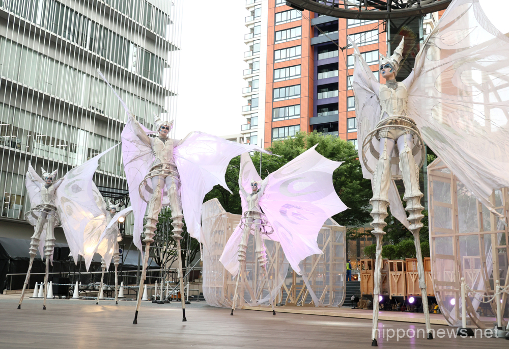 May 25, 2023, Tokyo, Japan - A performance group Close-Act Theatre members perform a program of the "White Wings" at a preview of the Roppongi Art Night 2023 at the Roppongi Hills in Tokyo on Thursday, May 25, 2023. An annual art event Roppongi Art Night will be held on May 27 and 28. (photo by Yoshio Tsunoda/AFLO)